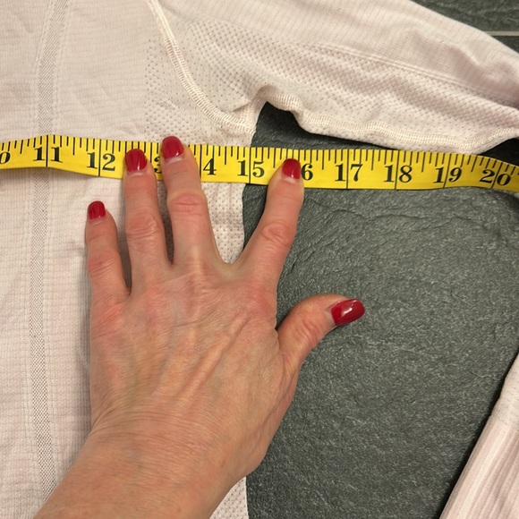 Lululemon pink long sleeve top - Picture 13 of 13